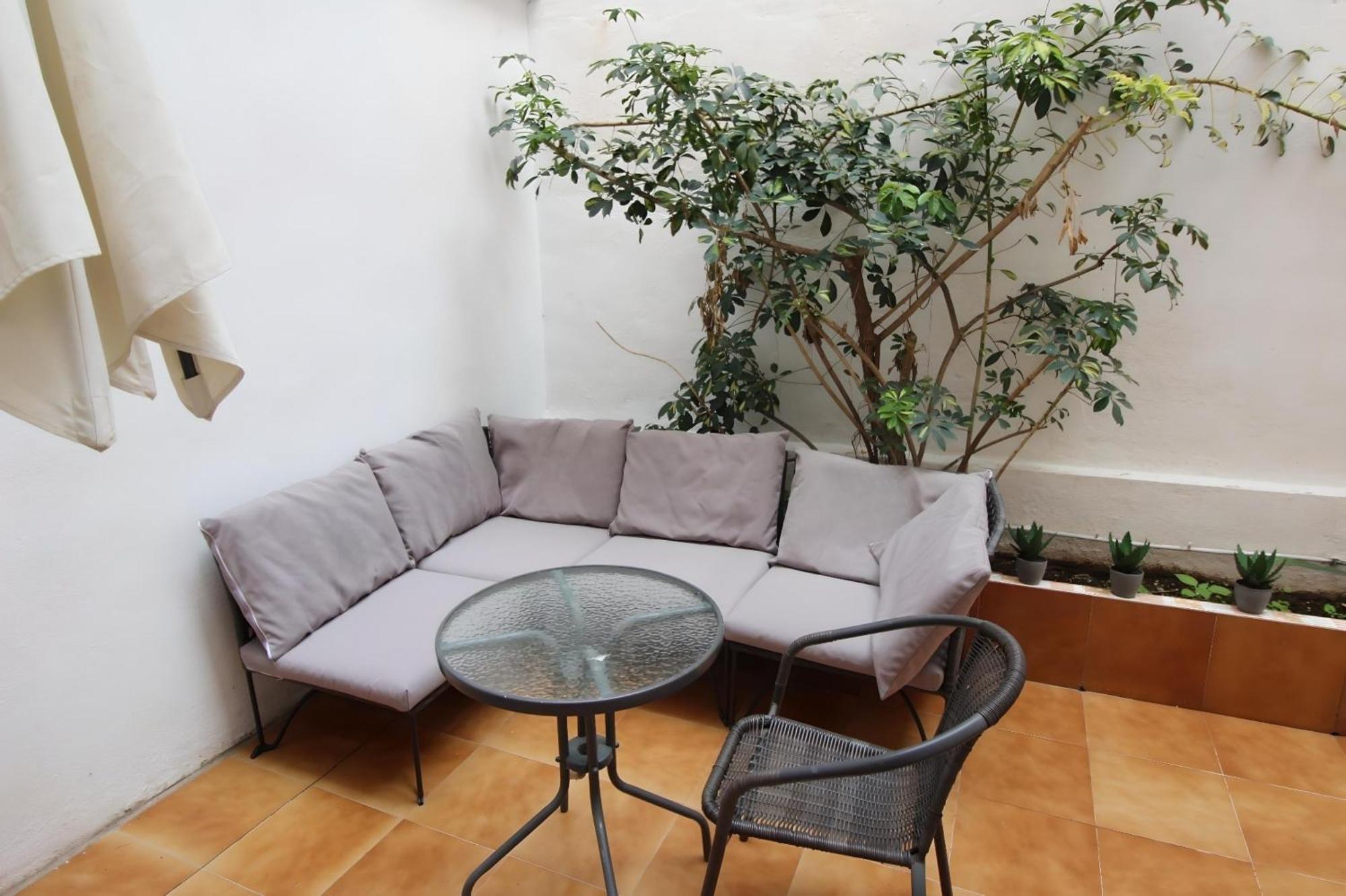 Increible Con Terraza Al Lado De Torres De Quart Appartement Valence